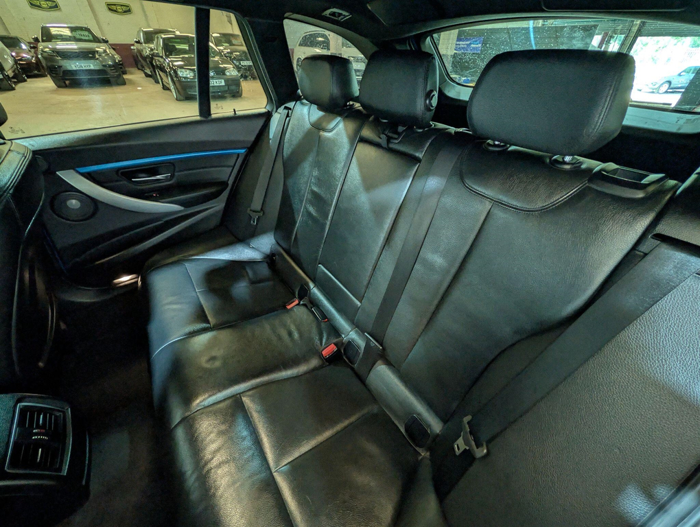 BMW 3 Series 320D Ed Plus Black #54