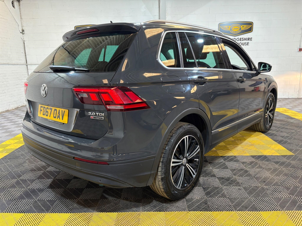 Volkswagen Tiguan 2.0 Tdi Se Navigation Dsg 4Motion Euro 6 Ss FD67OAV #4