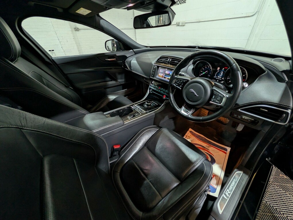 Jaguar XE 2017 2.0 R-sport 178 Bhp Blue #56
