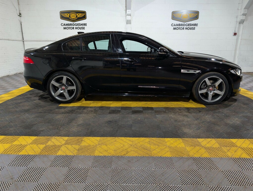 Jaguar XE 2017 2.0 R-sport 178 Bhp Blue #46