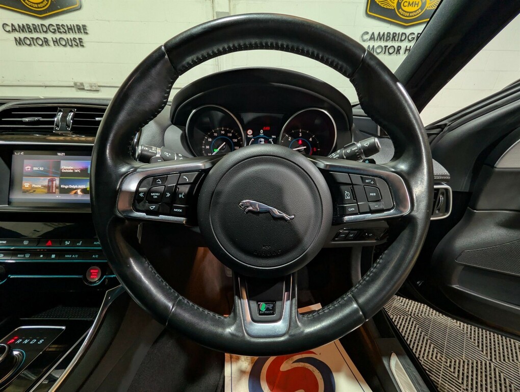 Jaguar XE 2017 2.0 R-sport 178 Bhp Blue #17