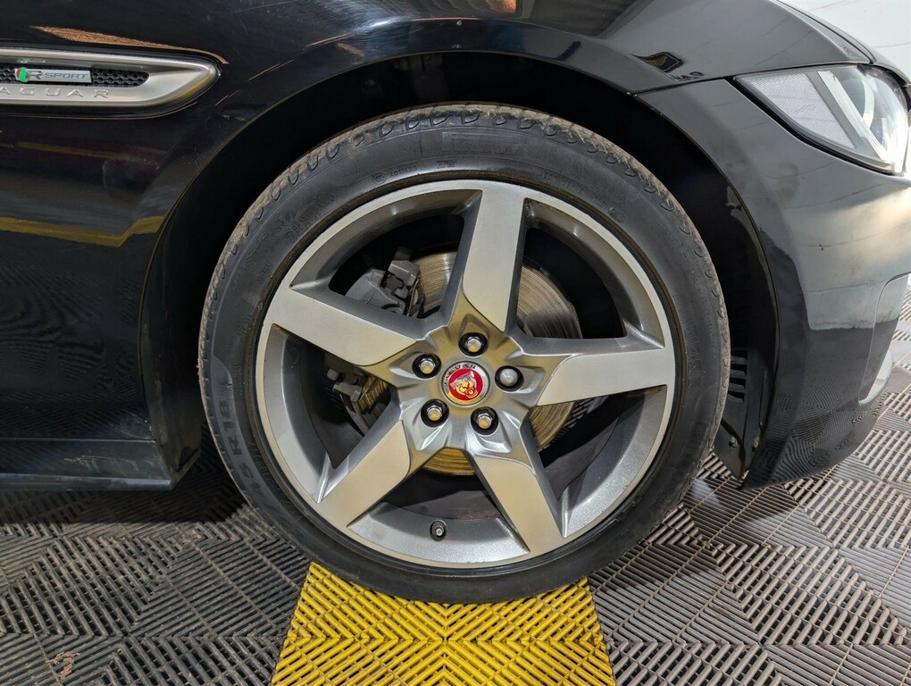 Jaguar XE 2017 2.0 R-sport 178 Bhp Blue #11