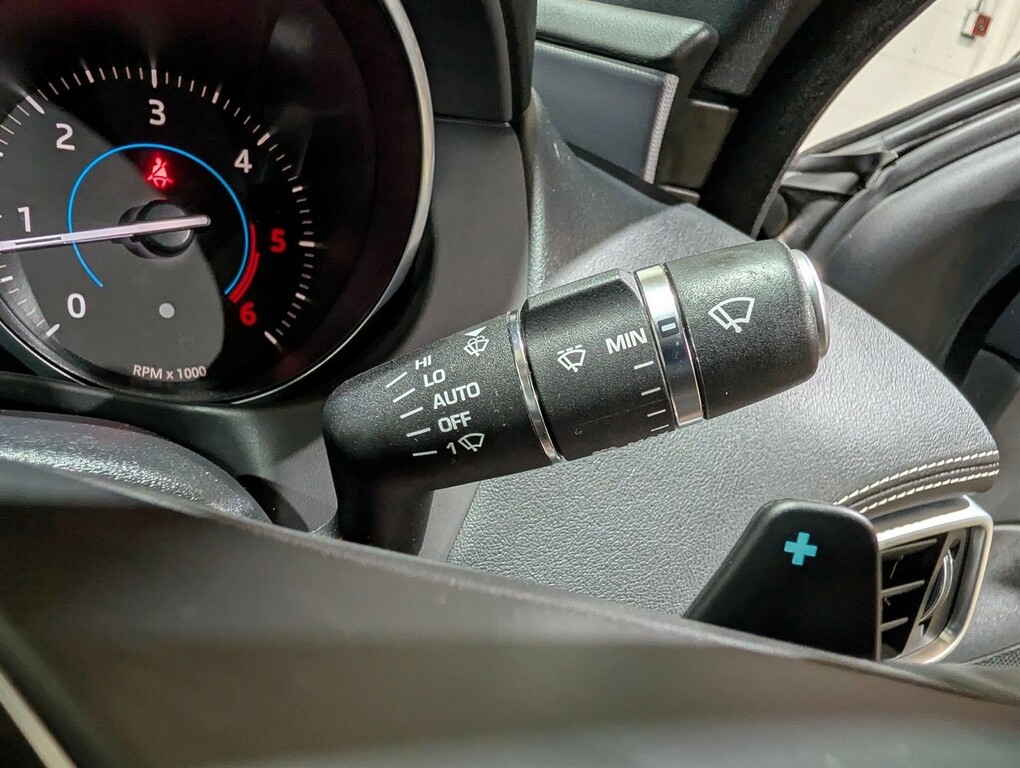 Jaguar XE 2017 2.0 R-sport 178 Bhp Blue #28