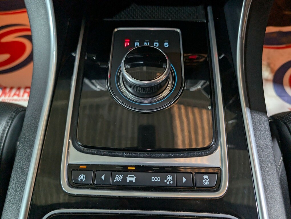 Jaguar XE 2017 2.0 R-sport 178 Bhp Blue #21