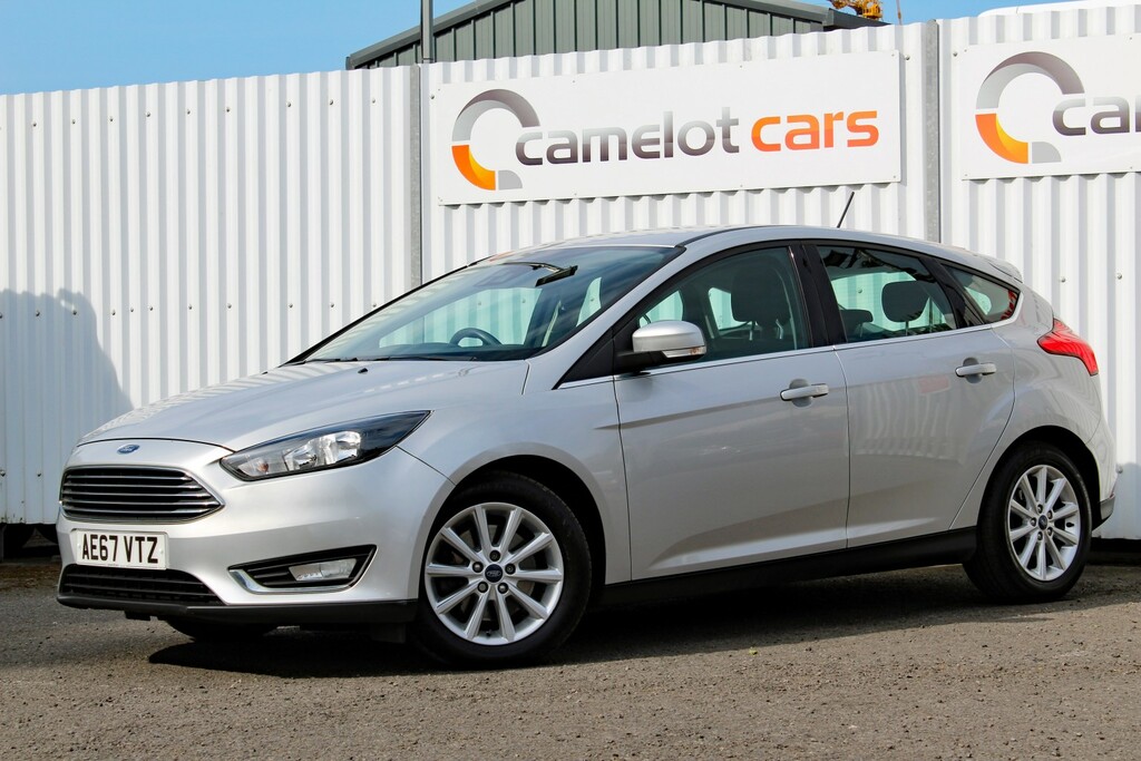 Ford Focus Hatchback 1.5 T Ecoboost Titanium 2017 AE67VTZ Silver #3
