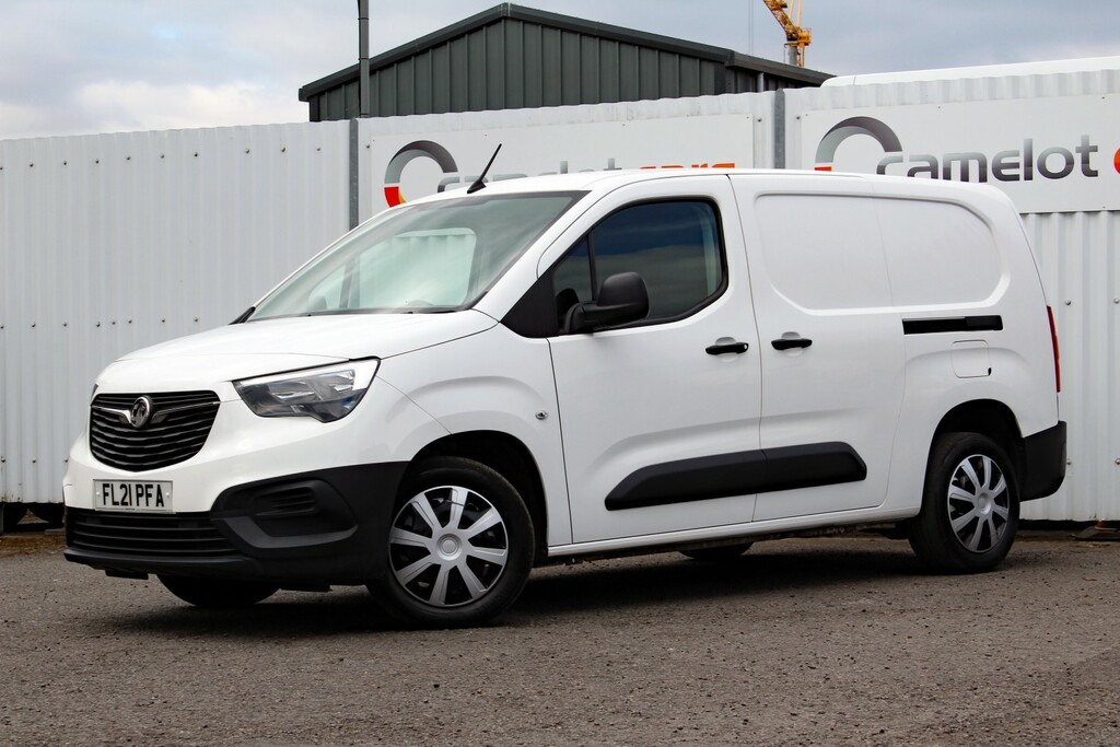 Vauxhall Combo 1.5 Turbo D 2300 Dynamic White #3