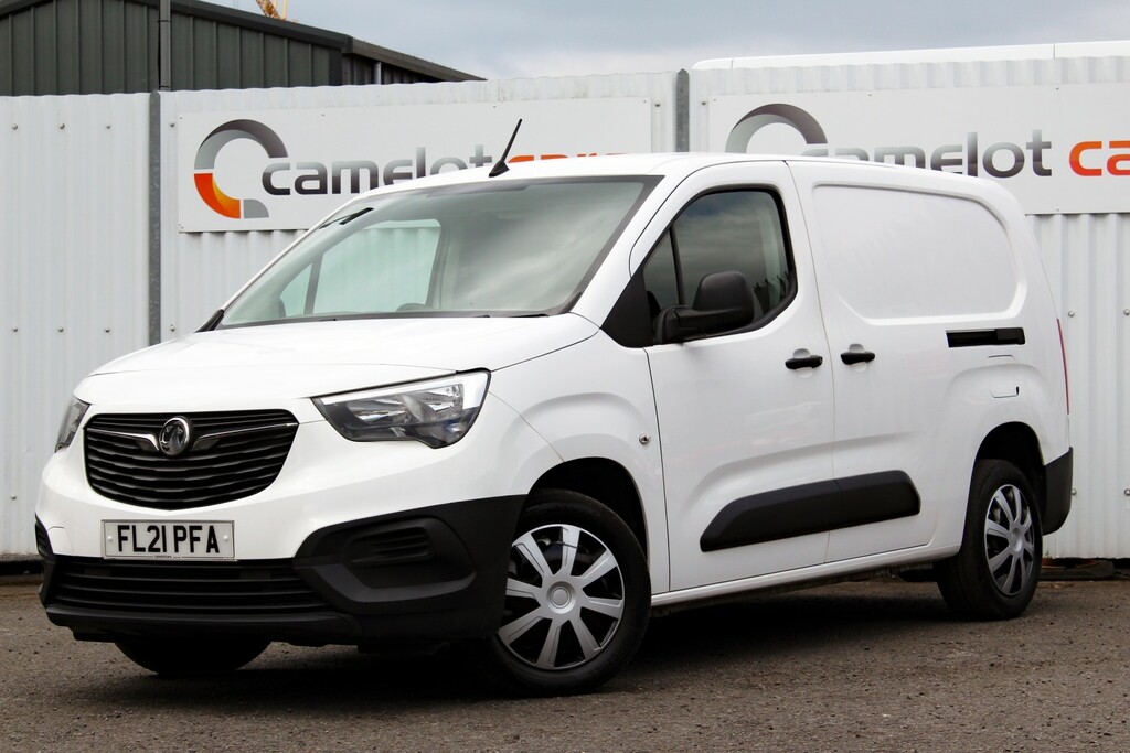 Vauxhall Combo 1.5 Turbo D 2300 Dynamic White #2