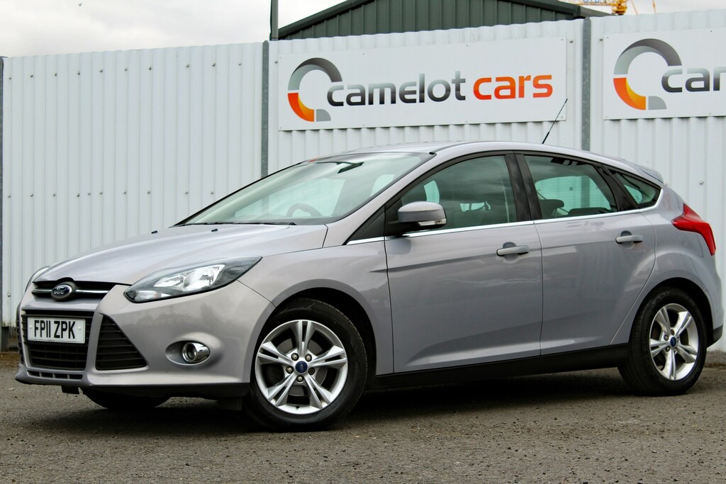 Ford Focus Hatchback 1.6 Zetec 2011 Silver #3