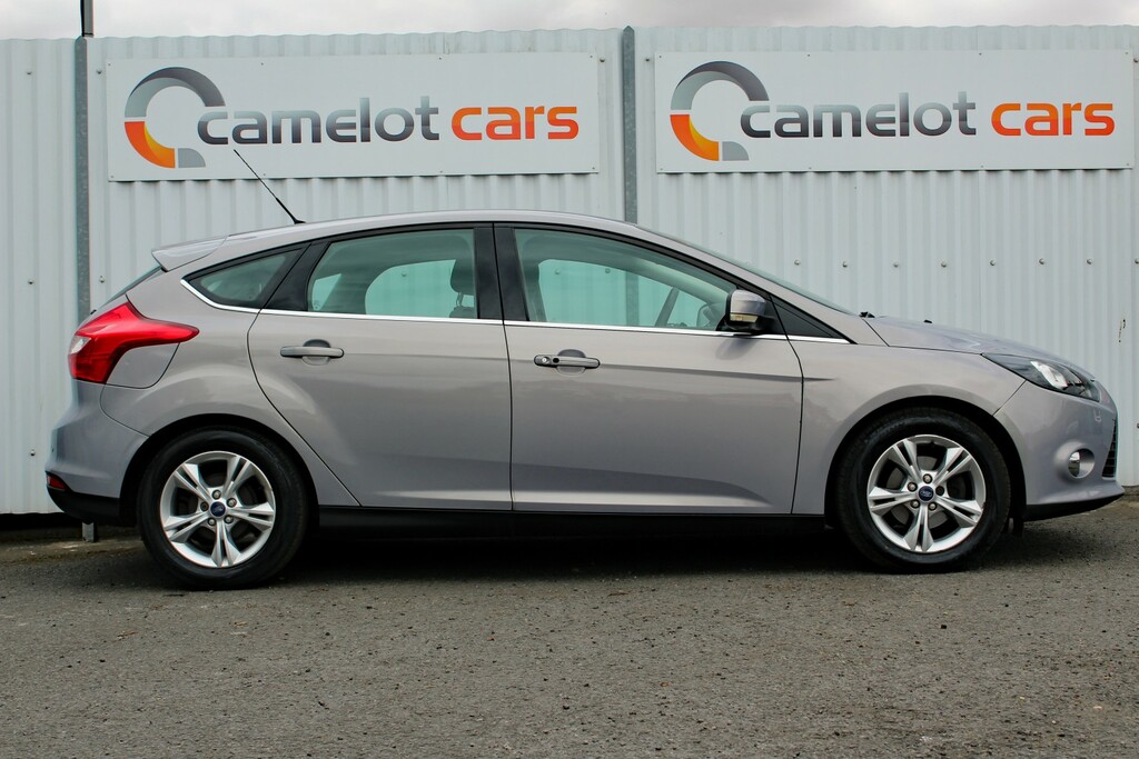 Ford Focus Hatchback 1.6 Zetec 2011 Silver #5