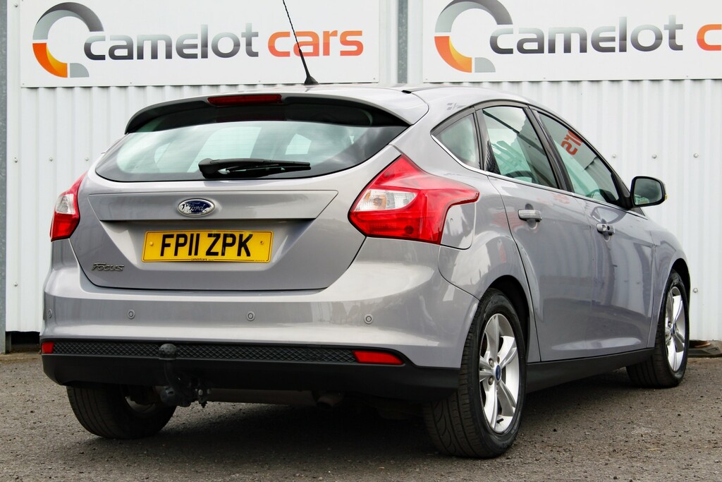 Ford Focus Hatchback 1.6 Zetec 2011 Silver #6
