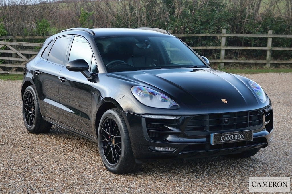 Porsche Macan 3.0T V6 Gts Pdk Black #2