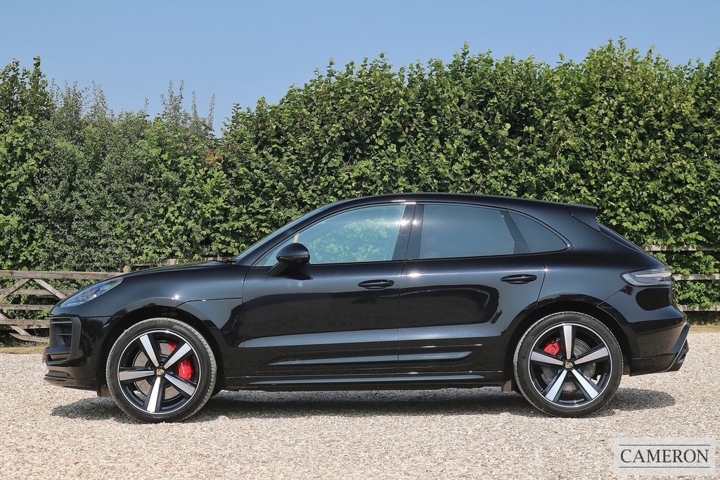Porsche Macan 2.9T V6 Gts Pdk Black