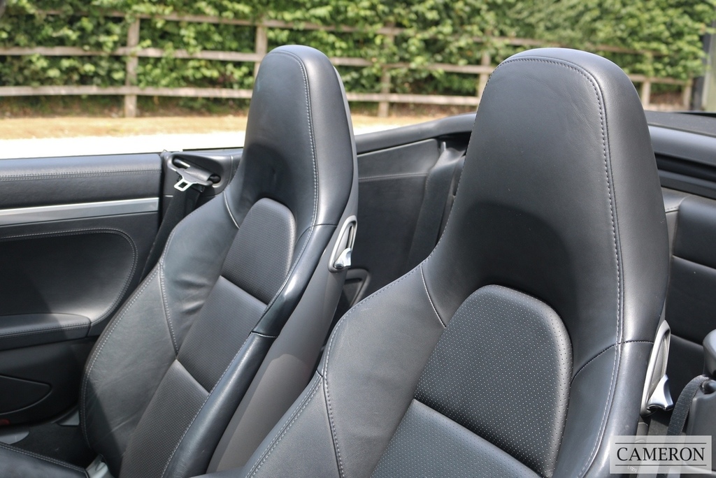 Porsche 911 911 Carrera 4 S-a Black #7