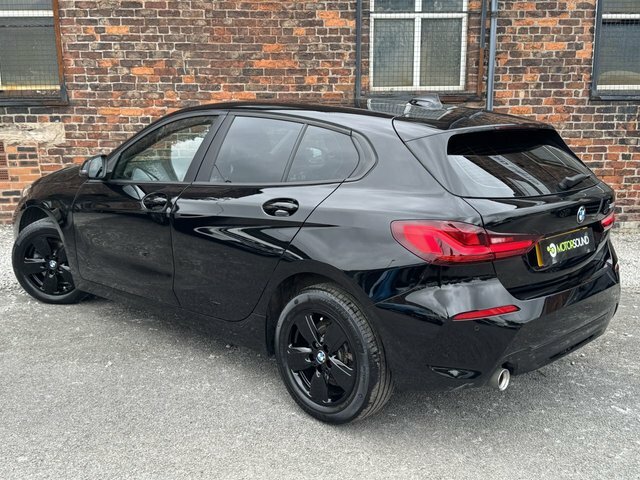 BMW 1 Series 2022 1.5 118I Se Lcp Hatchback Dct YY22BCV Black #6
