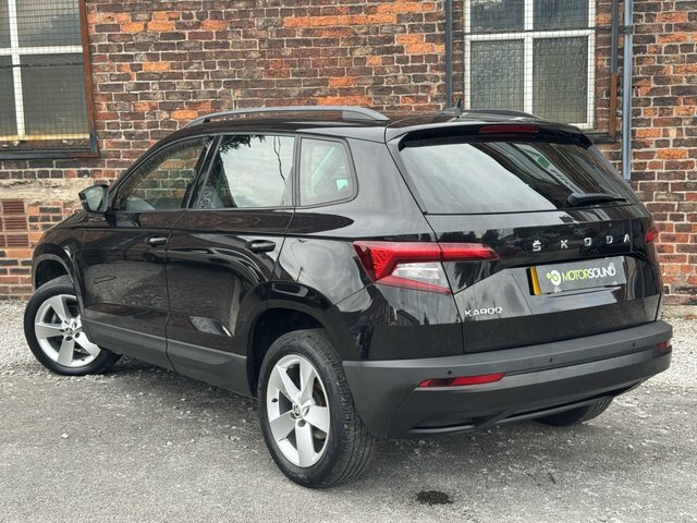 Skoda Karoq 2021 1.0 Tsi Se Suv WU21VNA Black #6