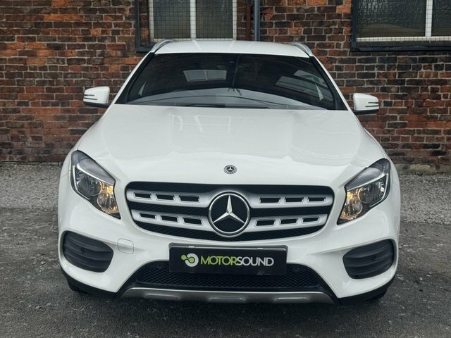 Mercedes-Benz GLA Class 2018 1.6 Gla200 Amg Line Executive Suv Petro White #2