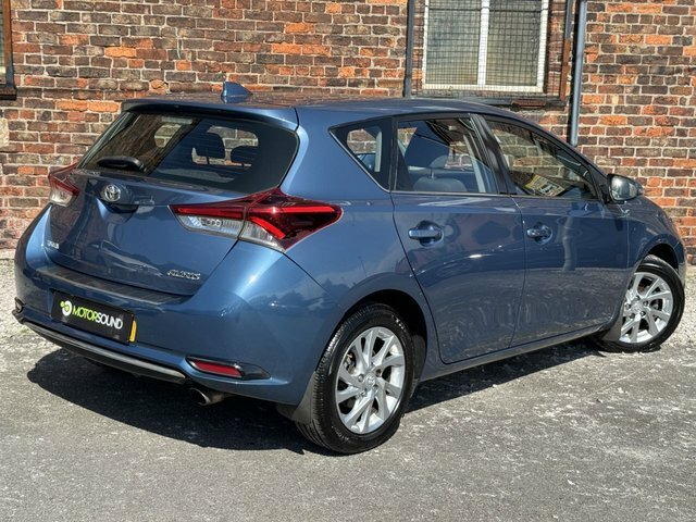 Toyota Auris 2015 1.2 Vvt-i Icon Hatchback Blue #4