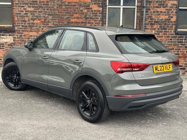 Audi Q3 2023 1.5 Tfsi Cod 35 Technik Suv Grey #3