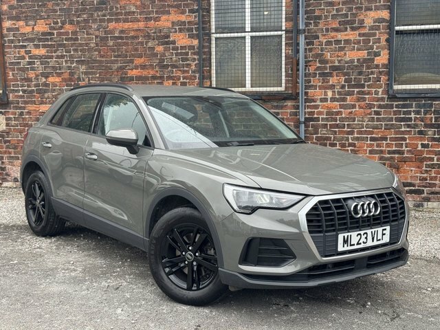 Audi Q3 2023 1.5 Tfsi Cod 35 Technik Suv Grey
