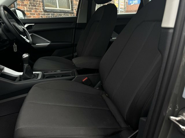 Audi Q3 2023 1.5 Tfsi Cod 35 Technik Suv Grey #5