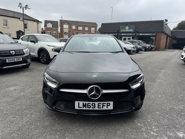 Mercedes-Benz A Class 2019 1.3 A180 Se Hatchback LM69EFP Black #2