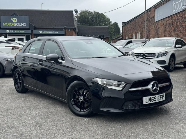 Mercedes-Benz A Class 2019 1.3 A180 Se Hatchback Black