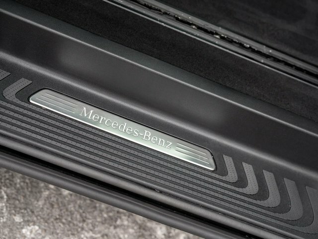 Mercedes-Benz V Class Mpv Black #36