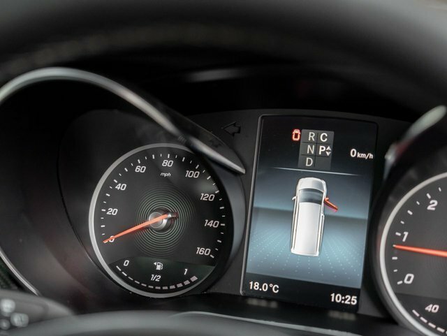Mercedes-Benz V Class Mpv Black #51