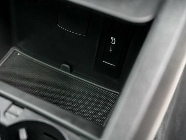 Mercedes-Benz V Class Mpv Black #40