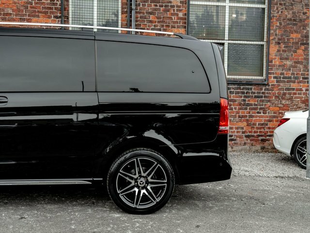Mercedes-Benz V Class Mpv Black #31