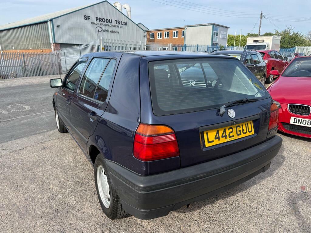 Volkswagen Golf 1.8 Cl  #4