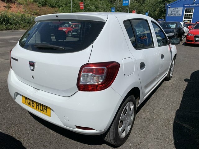 Dacia Sandero 2016 0.9 Tce Ambiance Hatchback White #5