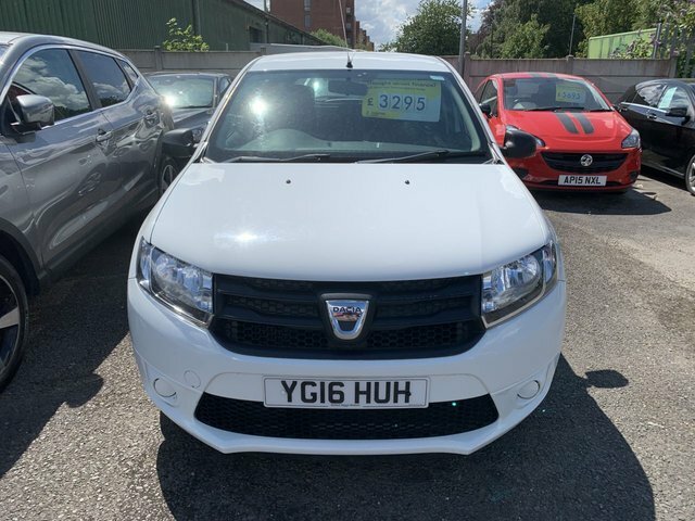 Dacia Sandero 2016 0.9 Tce Ambiance Hatchback White #2