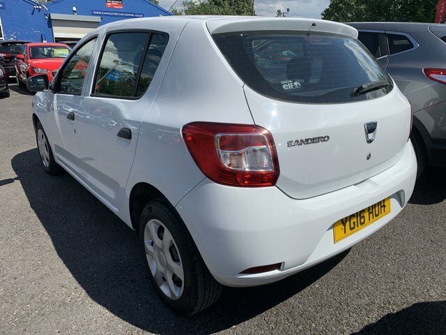 Dacia Sandero 2016 0.9 Tce Ambiance Hatchback White #4