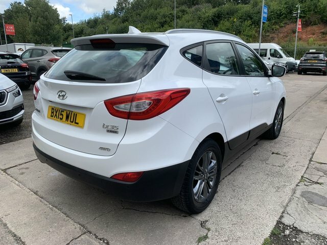 Hyundai Ix35 2.0 Crdi Se Suv 4Wd Euro 5 Nav White #6