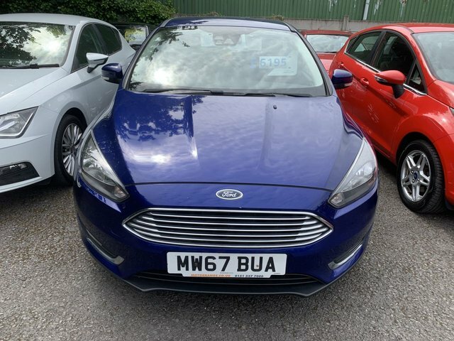 Ford Focus 1.0T Ecoboost Titanium Hatchback Blue #2