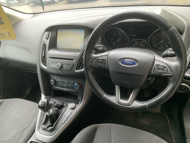 Ford Focus 1.5 Tdci Zetec Hatchback Euro 6 Blue #6