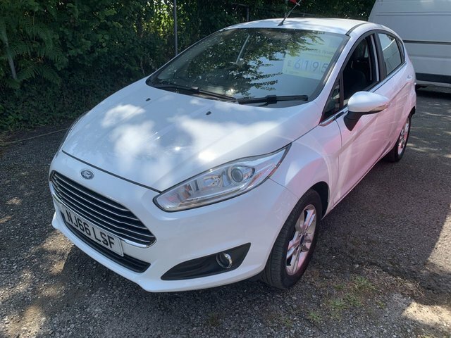 Ford Fiesta 1.25 Zetec Hatchback Euro 6 82 NJ66LSF White #3