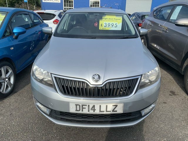 Skoda Rapid 1.6 Tdi Se Hatchback Euro 5 105 Silver #2