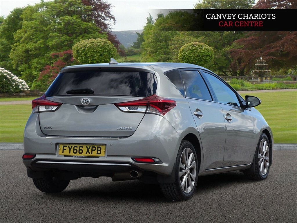 Toyota Auris 1.6 D-4d Excel Euro 6 Ss Safety Sense Grey #3