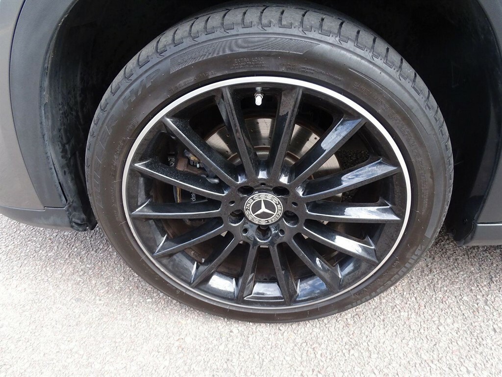 Mercedes-Benz GLA Class 1.6 Gla200 Sport Executive 7G-dct Euro 6 Ss 5 Black #14
