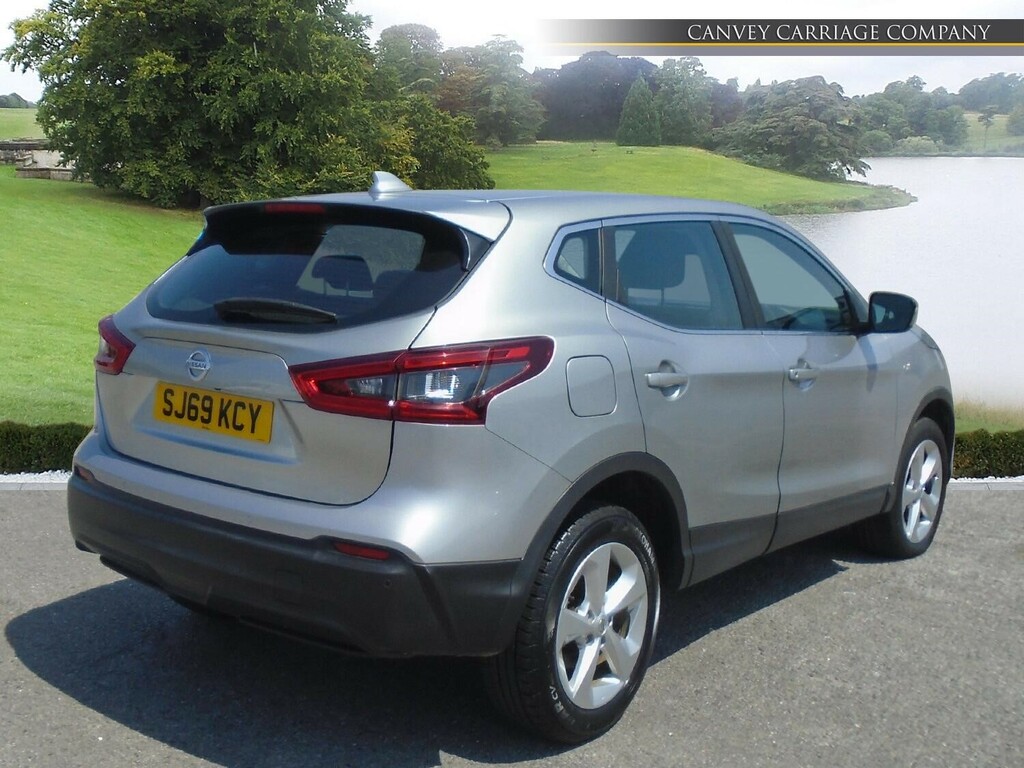 Nissan Qashqai 1.3 Dig-t Acenta Premium Euro 6 Ss SJ69KCY Silver #3
