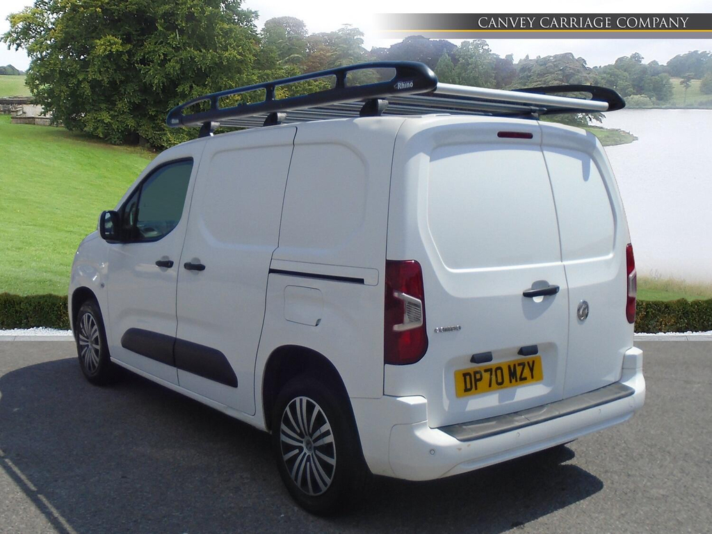 Vauxhall Combo 1.5 Turbo D 2300 Sportive L1 H1 Euro 6 DP70MZY #4