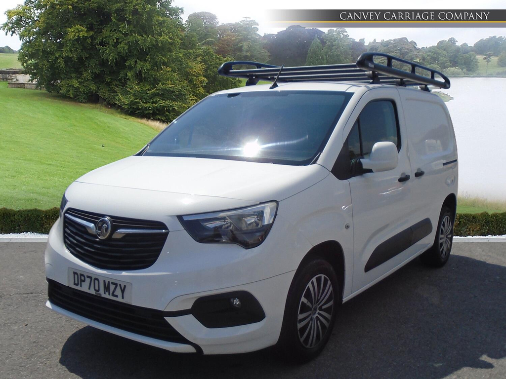 Vauxhall Combo 1.5 Turbo D 2300 Sportive L1 H1 Euro 6 DP70MZY #2