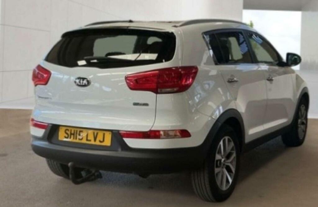 Kia Sportage 1.7 Crdi Ecodynamics 2 2Wd Euro 5 Ss White #4