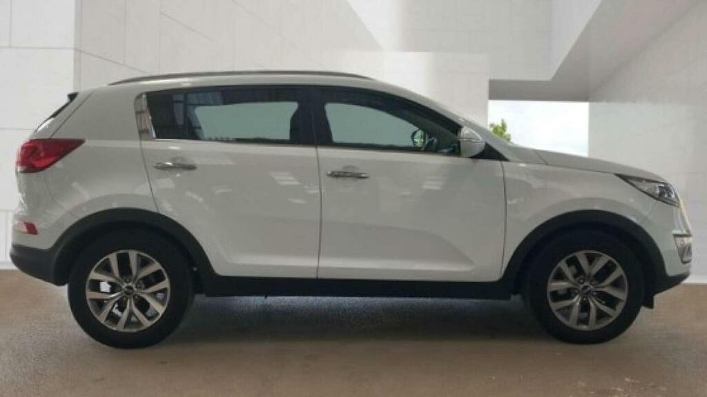 Kia Sportage 1.7 Crdi Ecodynamics 2 2Wd Euro 5 Ss White #6