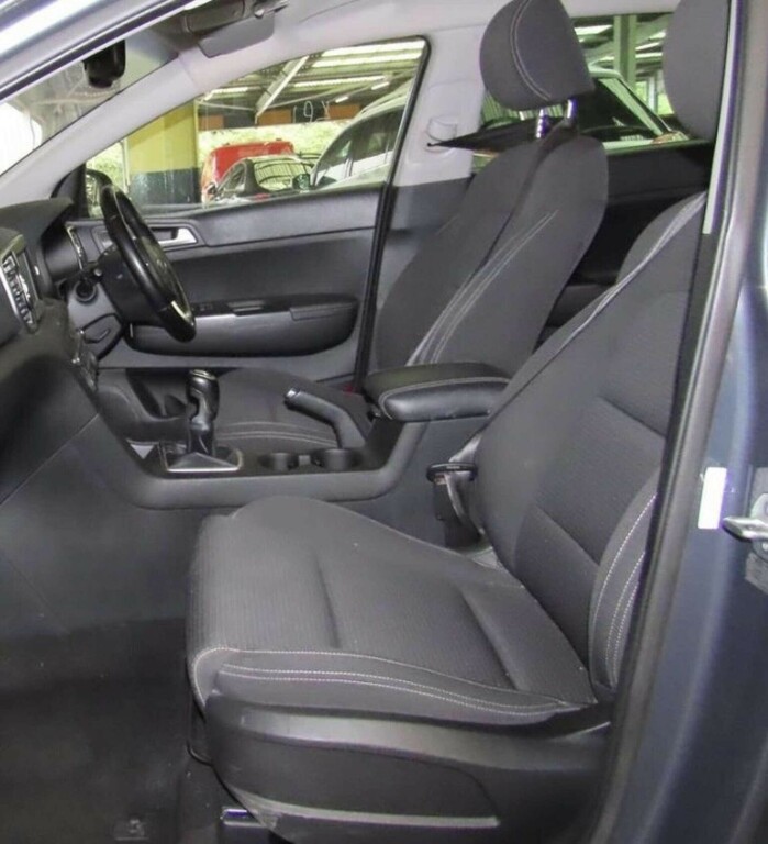 Kia Sportage 1.7 Crdi 2 Suv Euro 6 Ss 114 Silver #2