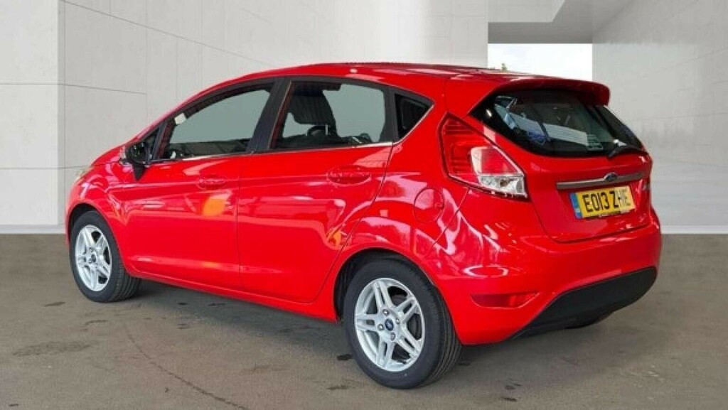 Ford Fiesta Hatchback 1.25 Zetec Euro 5 201313 EO13ZHE Red #2