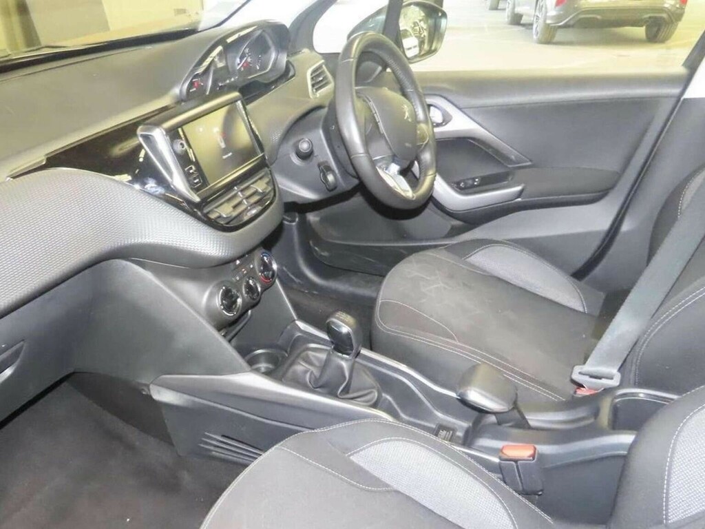 Peugeot 2008 1.2 Puretech Active Euro 6 Grey #2