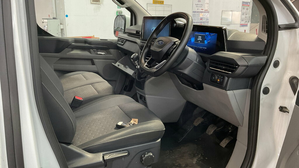 Ford Transit Custom 2.0 320 Ecoblue Limited Panel Van Manua WN75PWJ White #5